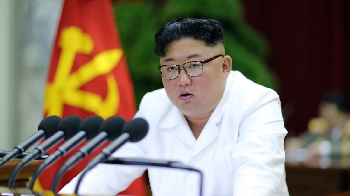 Kim Čong-un přiznal ekonomické potíže. A vyzval k obraně bezpečnosti KLDR